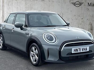 Begagnad Mini Cooper Classic 136 HK (100 kW) 2021 Grå Halvkombi