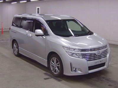 Silver Used 2013 Nissan Elgrand MPV | £11,990