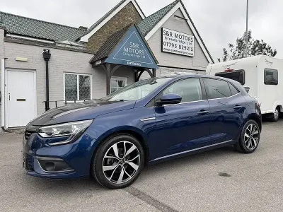 Used Renault Mégane Iconic 2019 Blue Hatchback