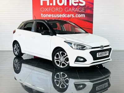 Used Hyundai i20 84 HP (61 kW) 2019 White Hatchback