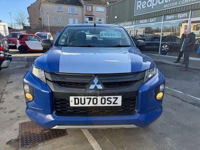 Używany Mitsubishi L200 150 KM (110 kW) 2020 Srebrny Pickup