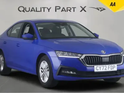 Begagnad Skoda Octavia SE Technology 110 HK (80 kW) 2023 Blå Halvkombi