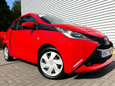 Used Toyota Aygo X-play 68 HP (50 kW) 2017 Red Hatchback