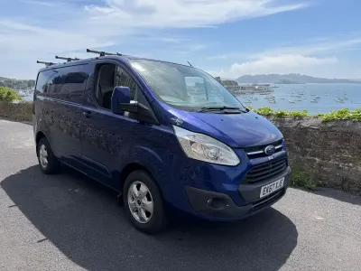 Used Ford Transit Custom Limited 130 HP (95 kW) 2017 Blue Van