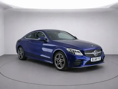 Usado Mercedes C200 AMG line 198 HP (145 kW) 2018 Azul Coupé