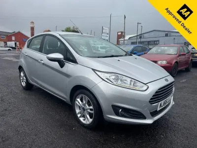 Used Ford Fiesta Zetec 82 HP (60 kW) 2016 Silver Hatchback