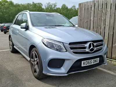 Käytetty Mercedes GLE350 AMG line 258 HP (189 kW) 2017 Hopea Katumaasturi