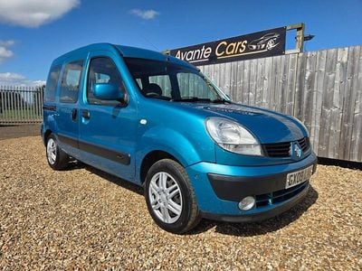 Usado Renault Kangoo Expression 106 HP (77 kW) 2009 Azul Monovolume