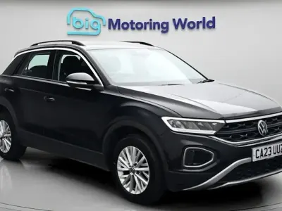 Used VW T-Roc Life 110 HP (80 kW) 2023 Black SUV