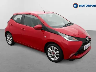 Used Toyota Aygo X-play 69 HP (50 kW) 2017 Red Hatchback