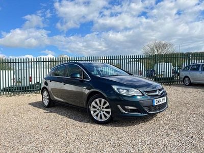 Used Vauxhall Astra Elite 165 HP (121 kW) 2014 Green Hatchback