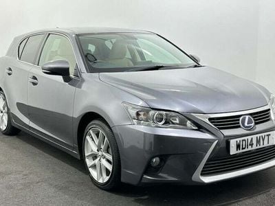 Lexus CT200h
