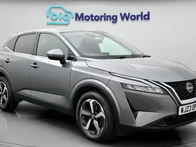 Używany Nissan Qashqai N-Connecta 140 KM (102 kW) 2023 Szary SUV