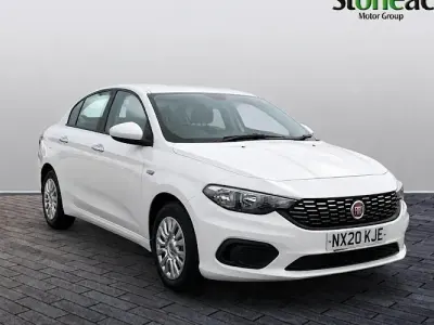 Used Fiat Tipo Easy 95 HP (69 kW) 2020 White Hatchback