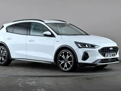 Usado Ford Focus Active X 120 HP (88 kW) 2022 Branco Citadino