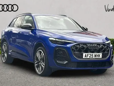 Begagnad Audi Q5 Advanced 200 HK (147 kW) 2025 Blå SUV