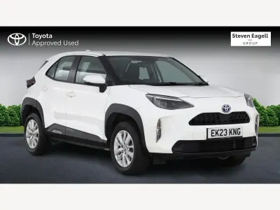 Used Toyota Yaris Hybrid 2023 White Hatchback