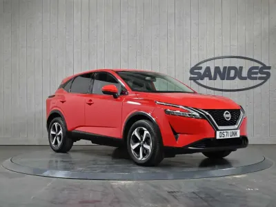 Used Nissan Qashqai N-Connecta 2022 Red SUV