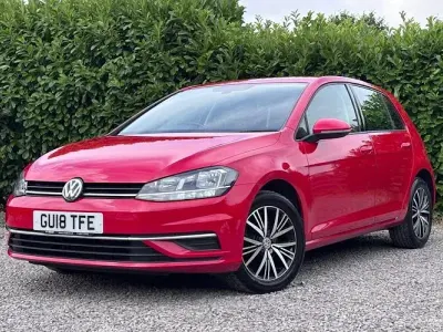Used VW Golf VII SE 110 HP (80 kW) 2018 Red Hatchback
