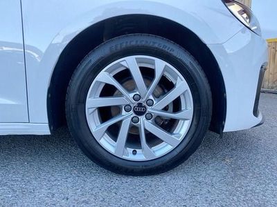 Used Audi A1 Sportback Sport 95 HP (69 kW) 2023 White Hatchback