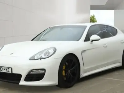 Used Porsche Panamera 250 HP (183 kW) 2012 Hatchback