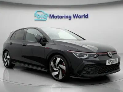 Usado VW Golf VII GTI 2021 Negro Utilitario