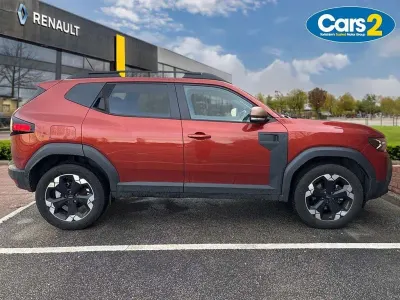 Käytetty Dacia Duster Extreme 141 HP (103 kW) 2024 Ruskea Katumaasturi
