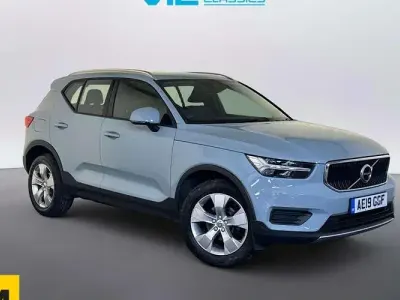 Used Volvo XC40 Momentum 150 HP (110 kW) 2020 SUV