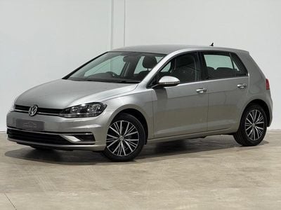 Used VW Golf VII SE 125 HP (91 kW) 2017 Silver Hatchback