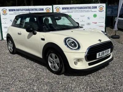 Used Mini Cooper Hatch 136 HP (100 kW) 2019 White Hatchback