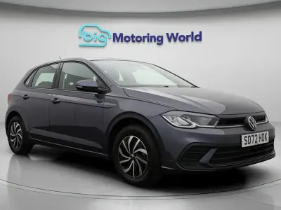 Usado VW Polo S 80 CV (58 kW) 2022 Gris Utilitario