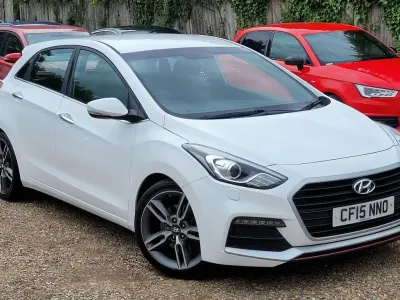 Used Hyundai i30 Turbo 2015 White Hatchback