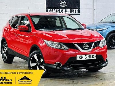 Used Nissan Qashqai N-Connecta 110 HP (80 kW) 2016 Red SUV