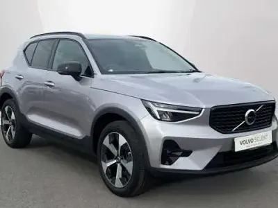 Used Volvo XC40 Plus 161 HP (118 kW) 2025 Silver SUV
