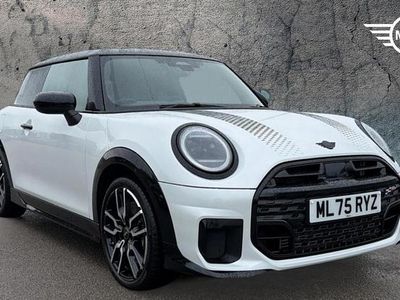 Begagnad Mini Cooper Hatch 113 kW (154 HK) 2025 Vit Halvkombi