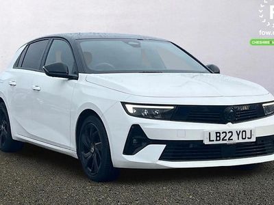 Used Vauxhall Astra GS Line 131 HP (96 kW) 2022 White Hatchback