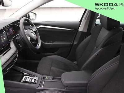 Begagnad Skoda Octavia SE L 150 HK (110 kW) 2025 Svart Kombi