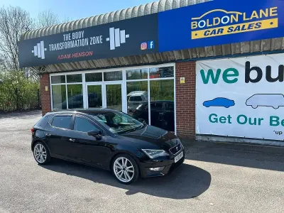 Usado Seat Leon FR 2015 Preto Citadino