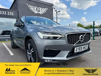 Usado Volvo XC60 R-Design 190 HP (139 kW) 2019 Cinzento SUV