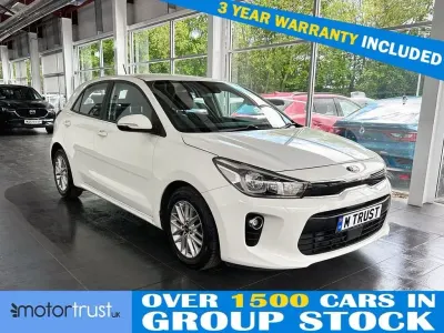 Usado Kia Rio 98 CV (72 kW) 2017 Blanco Utilitario