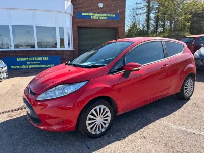 Usado Ford Fiesta 2011 Vermelho Citadino