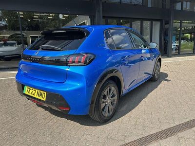 Peugeot e-208
