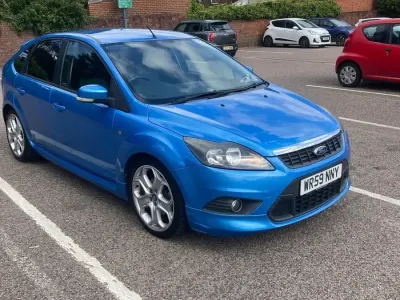 Usado Ford Focus Zetec 116 HP (85 kW) 2009 Azul Citadino