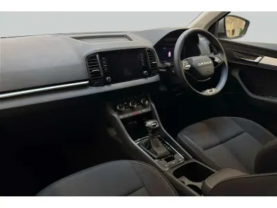Używany Skoda Karoq SE 150 KM (110 kW) 2025 Srebrny SUV