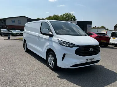 Used Ford Transit Custom Limited 136 HP (100 kW) 2024 White Van