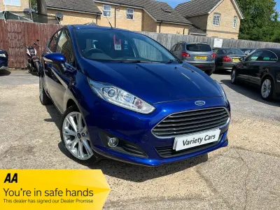 Used Ford Fiesta Titanium 125 HP (91 kW) 2014 Blue Hatchback