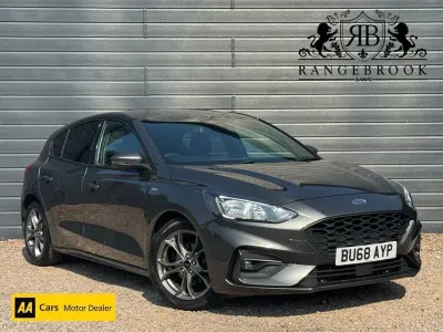 Used Ford Focus ST-Line 125 HP (91 kW) 2019 Grey Hatchback