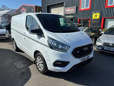 Used Ford Transit Custom Limited 130 HP (95 kW) 2021 White Van