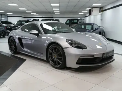 Usado Porsche 718 Cayman 400 CV (294 kW) 2022 Plateado Coupe