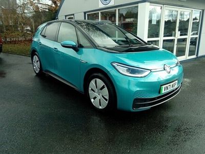 used VW ID3 Hatchback (2021/71)150kW Family Pro Performance 62kWh 5dr Auto